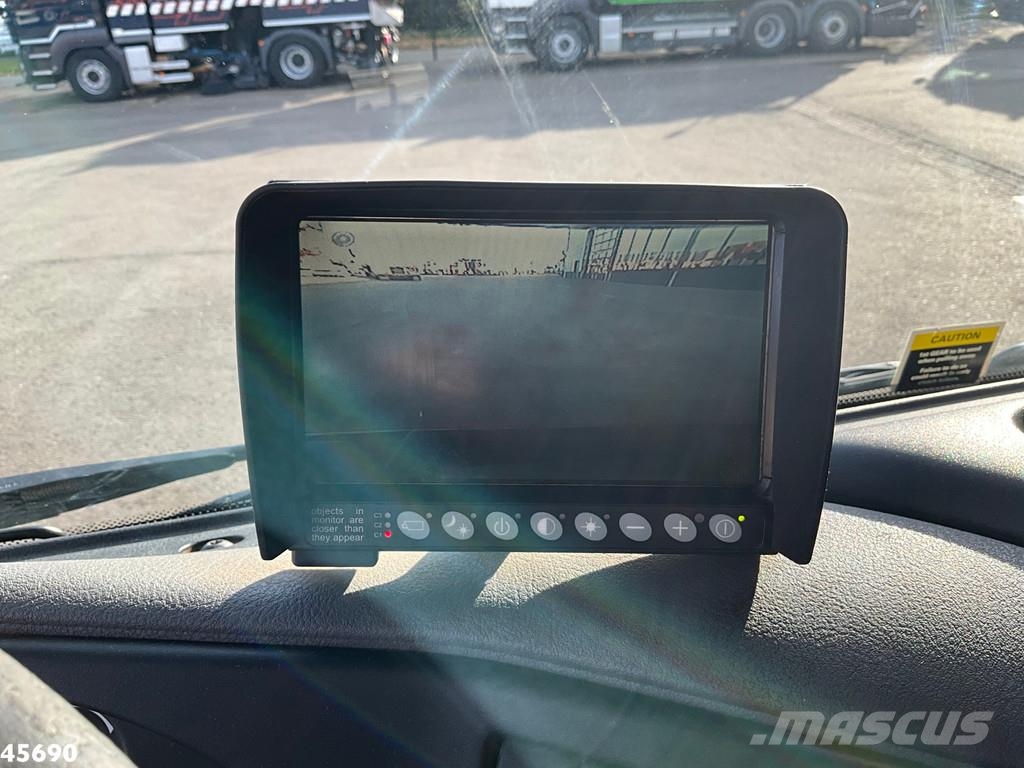 DAF FA 55 LF 220 HMF 10 Tonmeter laadkraan Just 119.28 Самосвал