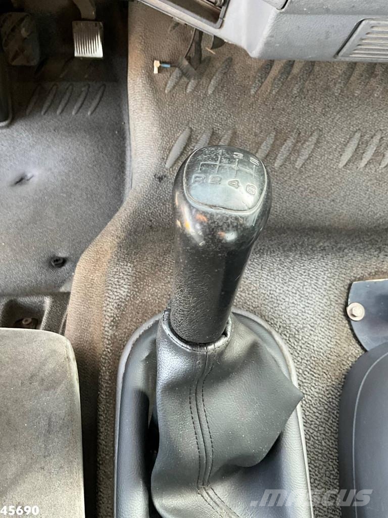 DAF FA 55 LF 220 HMF 10 Tonmeter laadkraan Just 119.28 Самосвал