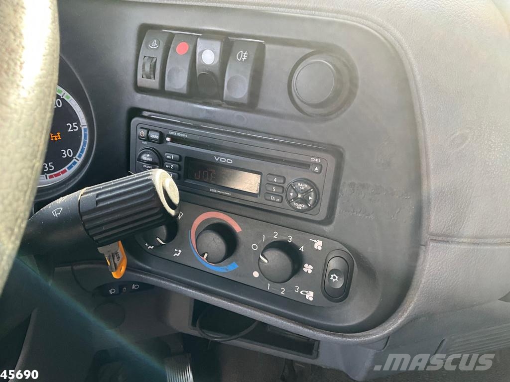 DAF FA 55 LF 220 HMF 10 Tonmeter laadkraan Just 119.28 Самосвал