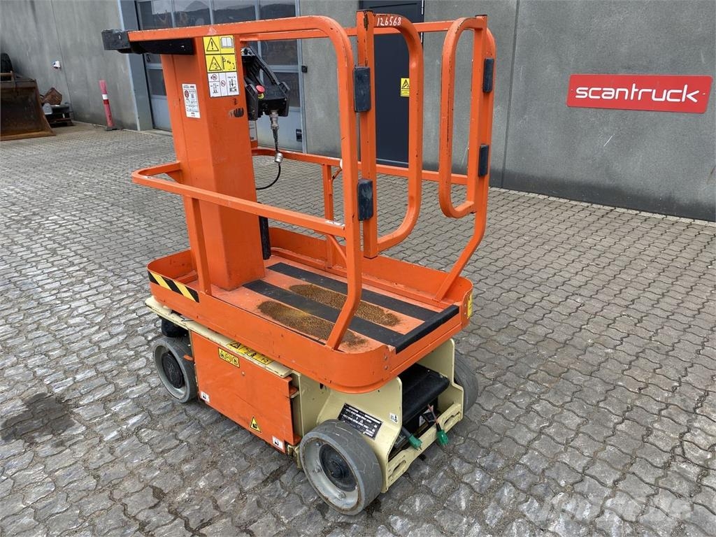 JLG 1230ES Vertical mast lifts