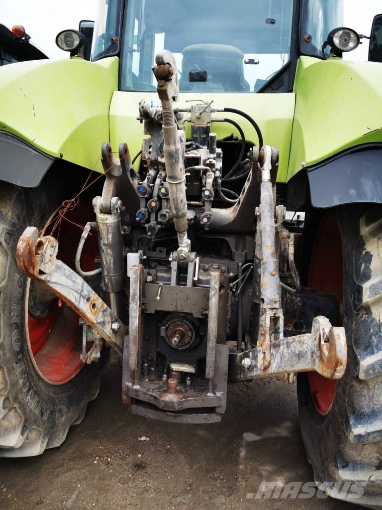 CLAAS Axion 840 Tractores