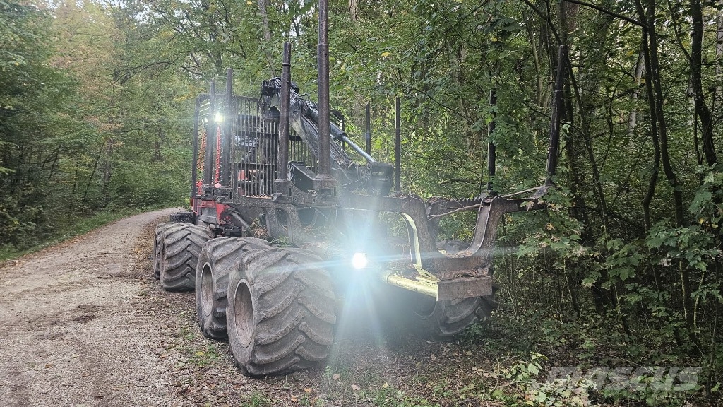 Komatsu 855 Forvarderi