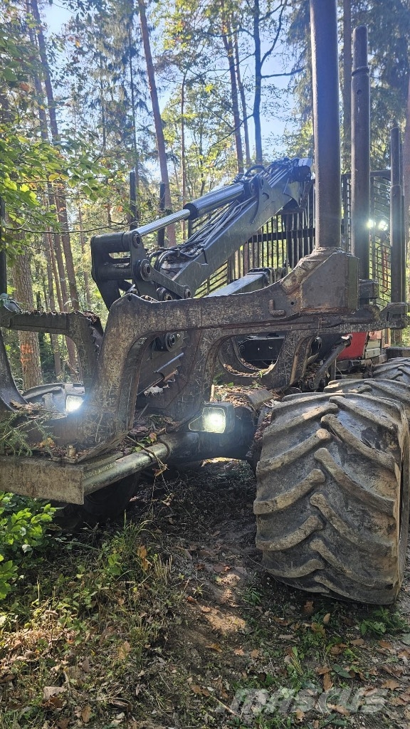 Komatsu 855 Forvarderi