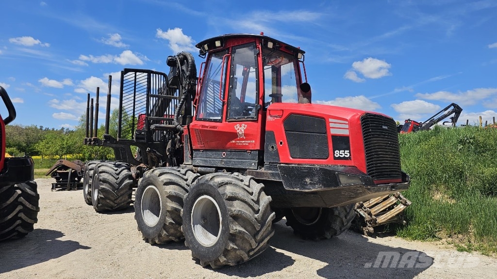 Komatsu 855 Forvarderi