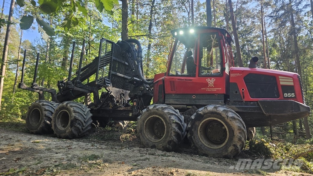Komatsu 855 Forvarderi