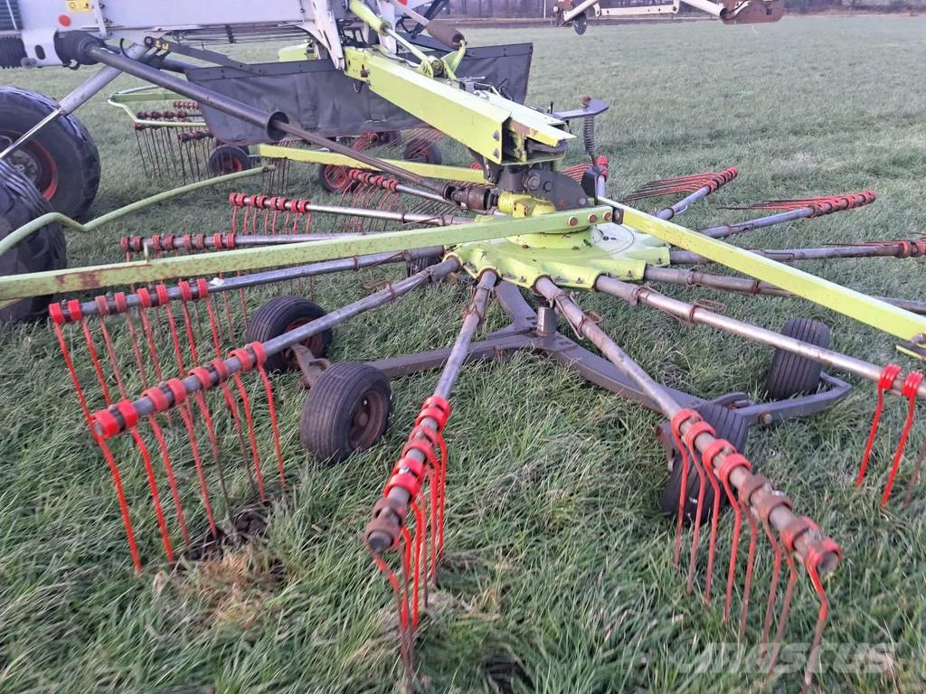 CLAAS Liner 4000 Gadanheiras-fileiras