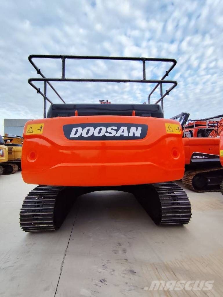 Doonan DX300LC-9C Kāpurķēžu ekskavatori