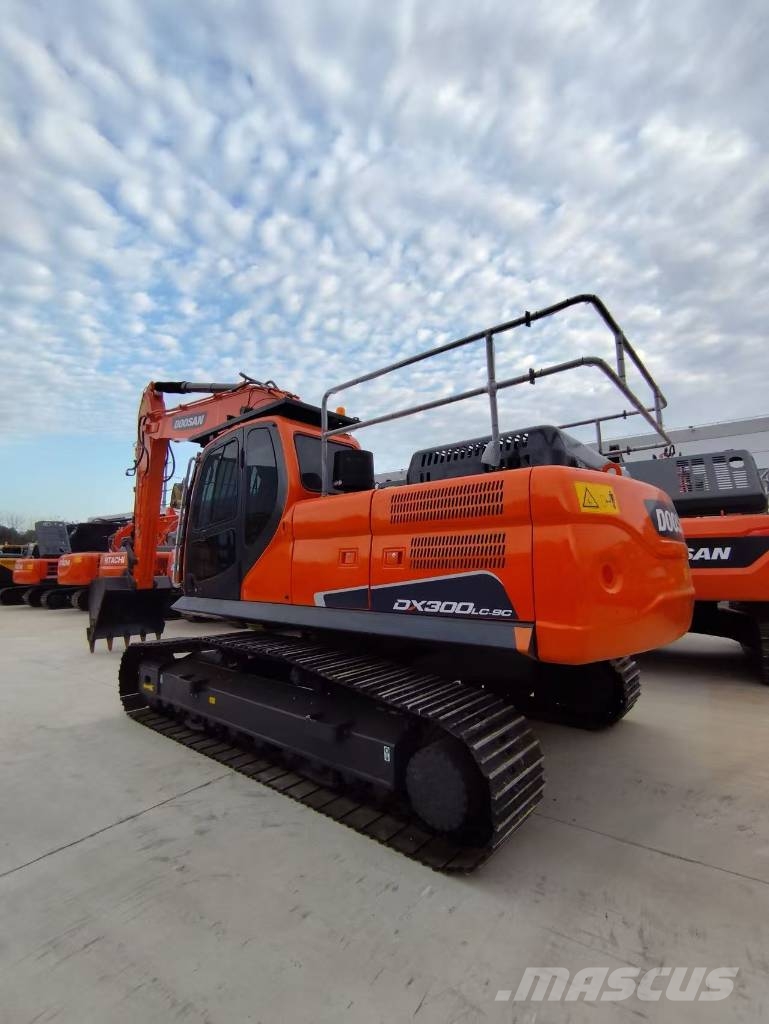 Doonan DX300LC-9C Kāpurķēžu ekskavatori