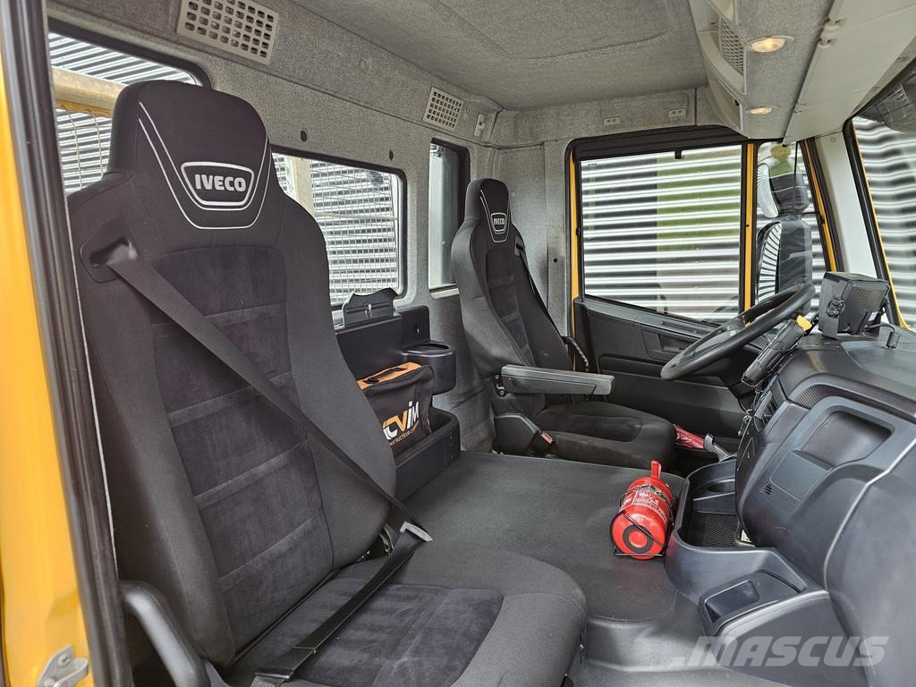 Iveco AD320S42 8x2 / WINCH / RETARDER Hinausautot