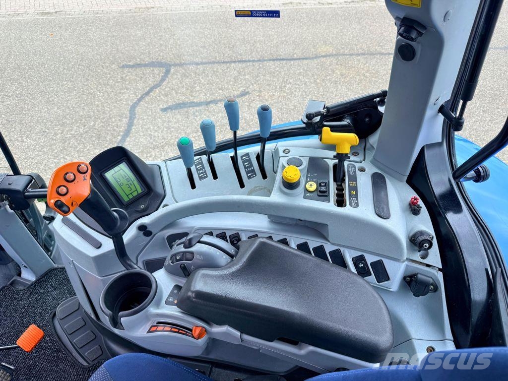 New Holland T7.165S Range Command Traktorer
