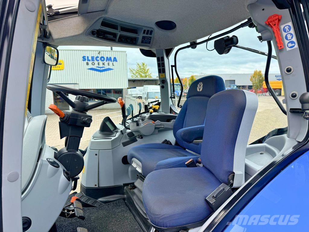 New Holland T7.165S Range Command Traktorer