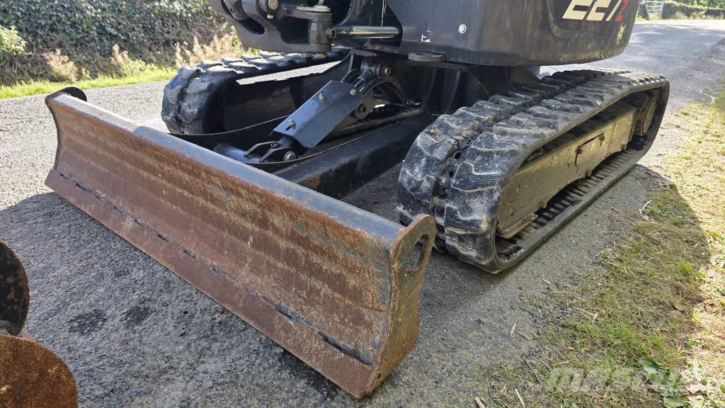 Bobcat E 27z Miniekskavaatorid < 7 t