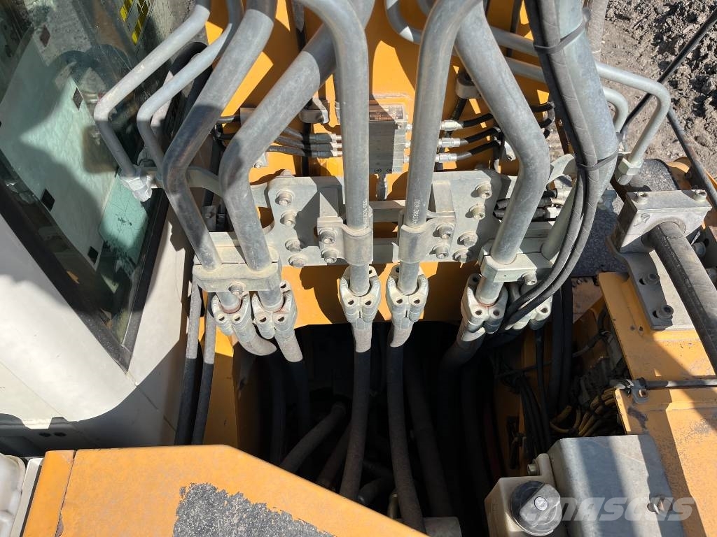 Liebherr R 924 C 대형 굴삭기 29톤 이상