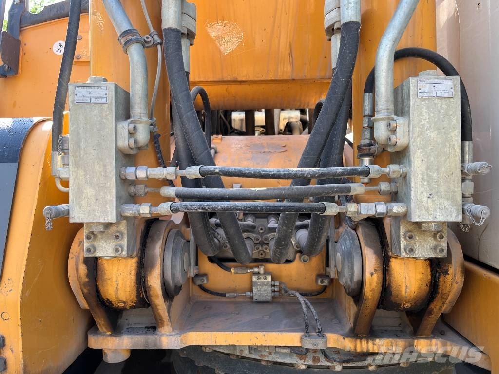 Liebherr R 924 C 대형 굴삭기 29톤 이상