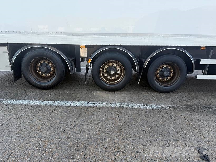 Ekeri Refrigerated trailer / Kühlauflieger 89m3 Температурно-контролирани полуремаркета