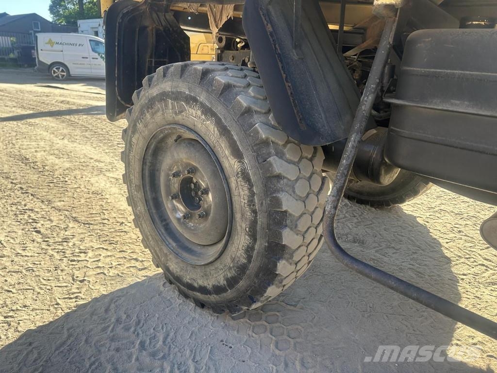 MB Trac Unimog U 1000 32.883km - SNOW PLOW トラクター