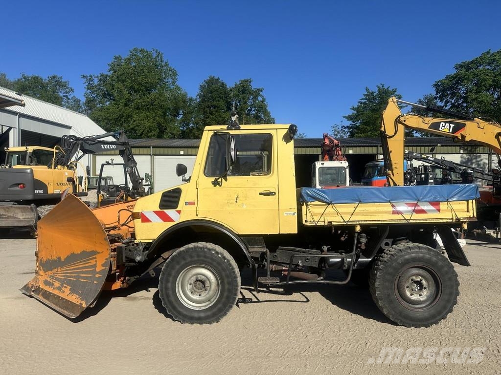 MB Trac Unimog U 1000 32.883km - SNOW PLOW トラクター