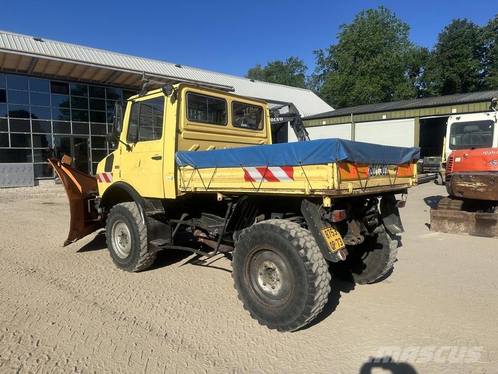 MB Trac Unimog U 1000 32.883km - SNOW PLOW トラクター