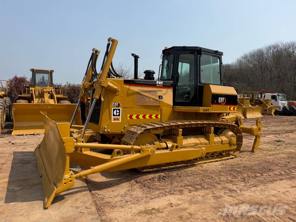 CAT D7G Crawler dozers