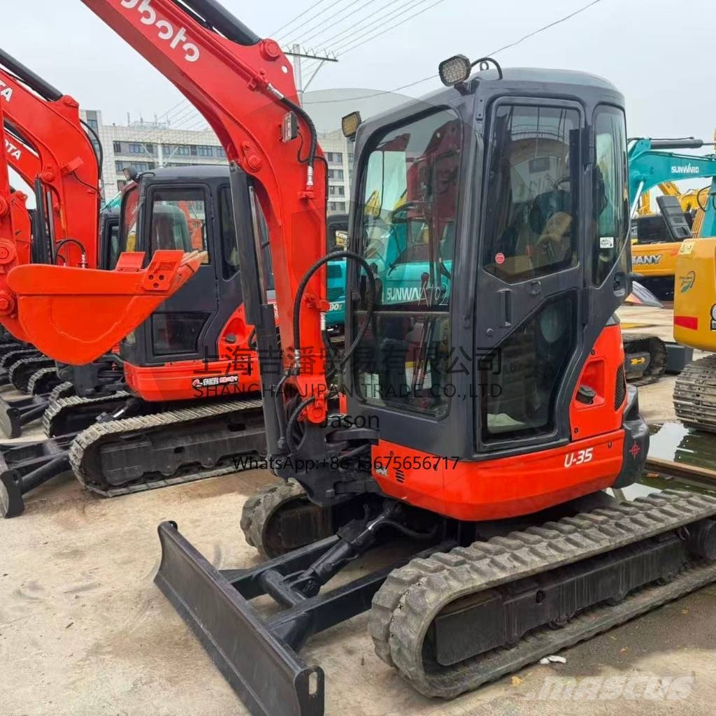 Kubota U 35 小型挖掘机