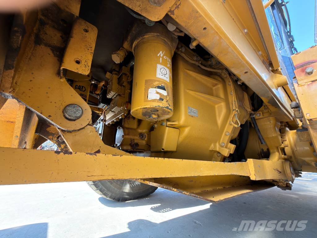 CAT 140M2 Tiehöylät