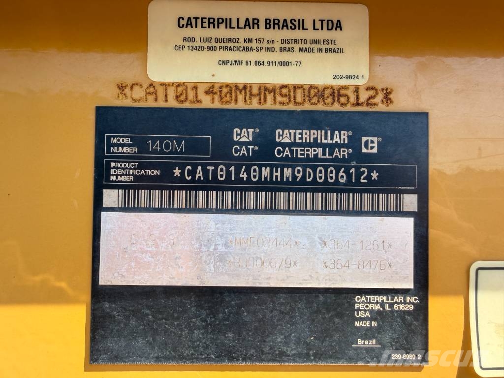 CAT 140M2 Tiehöylät