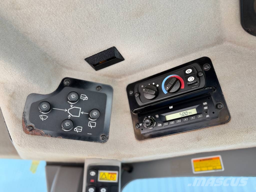 CAT 140M2 Tiehöylät