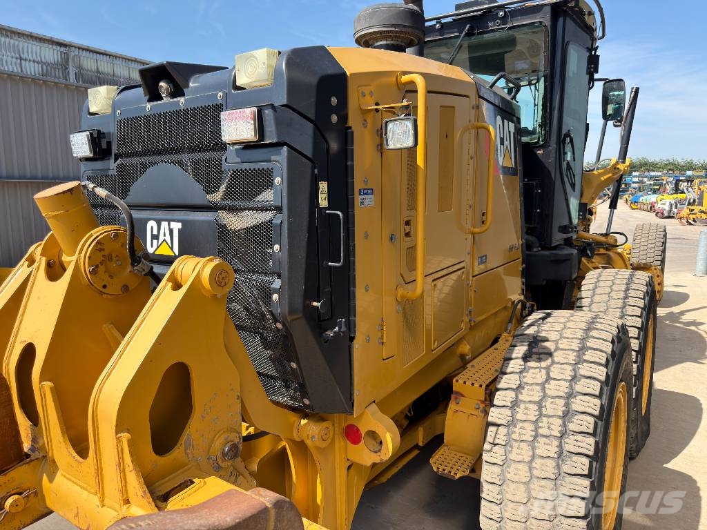 CAT 140M2 Tiehöylät