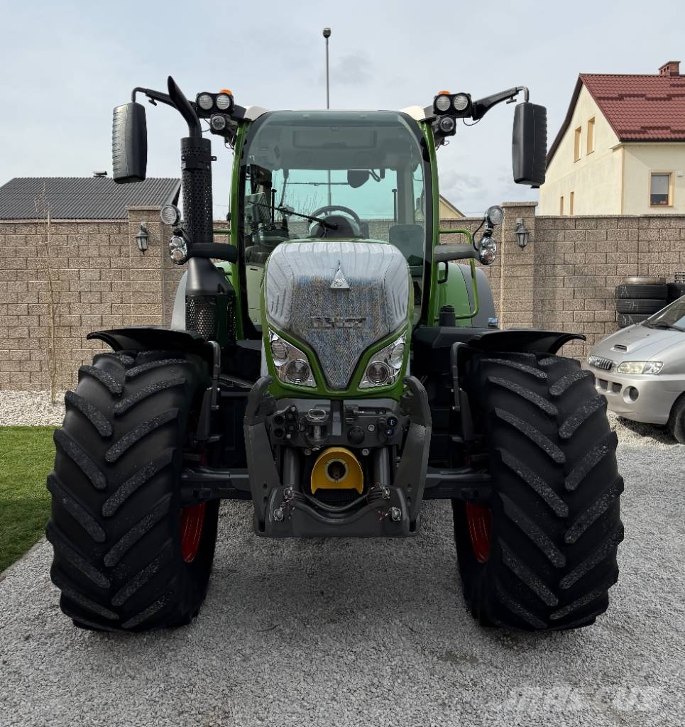 Fendt 516 Profi Plus Tractoren