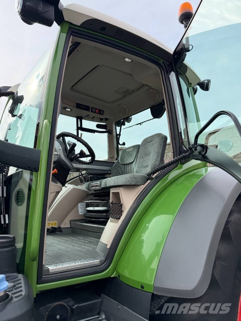 Fendt 516 Profi Plus Tractoren