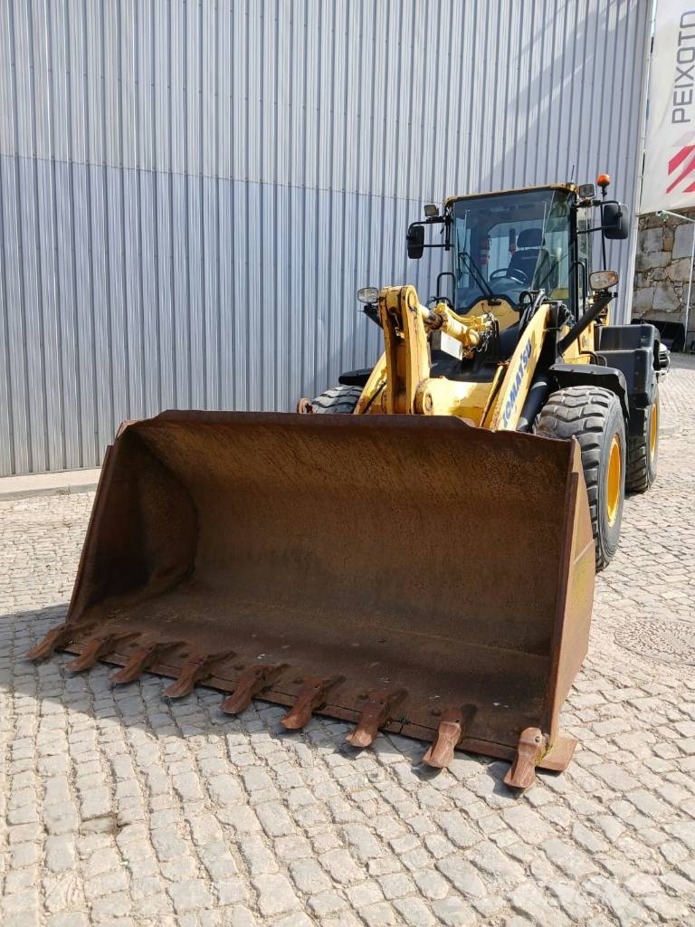 Komatsu WA 320-7 Pyöräkuormaajat