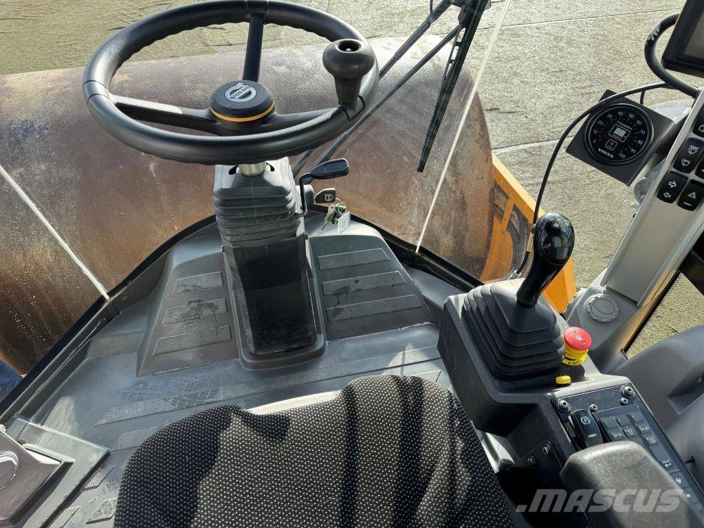 Volvo SD 135 B Еднобарабанни ролки