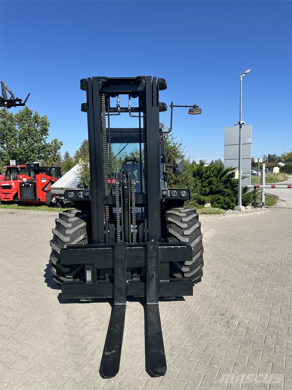 Manitou M50-4 험지용 트럭