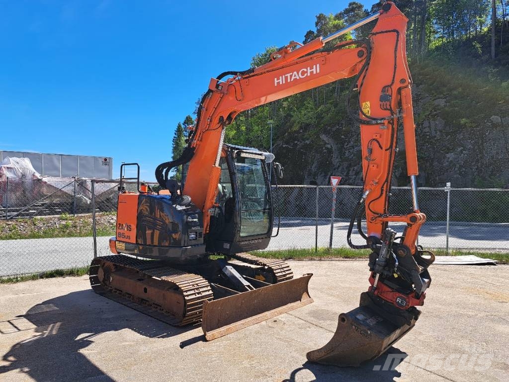 Hitachi ZX 85 US-5 中型挖掘机