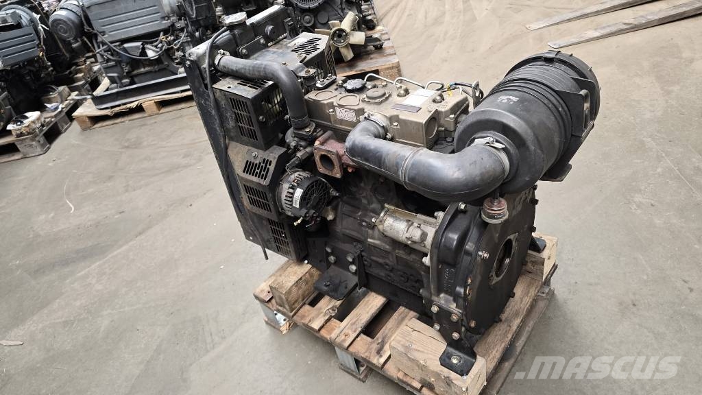 Perkins 404D-22 (GN82362) Motorji
