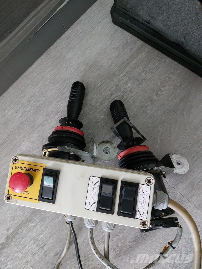 Kronos 6020 XL Krane und Lader