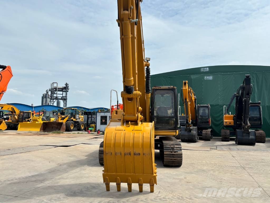 CAT 320 Bagri goseničarji