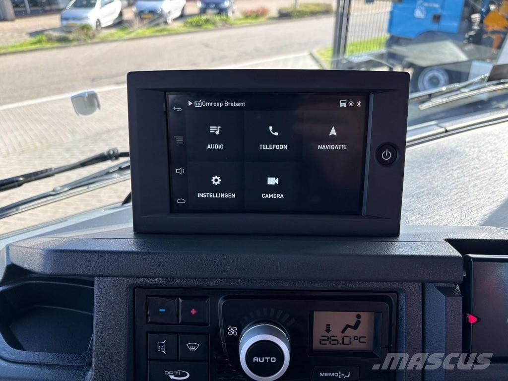 Renault C440 + HMF 2320 K3-- 3X EXT. + REMOTE + HOOK ARM S A/T 크레인