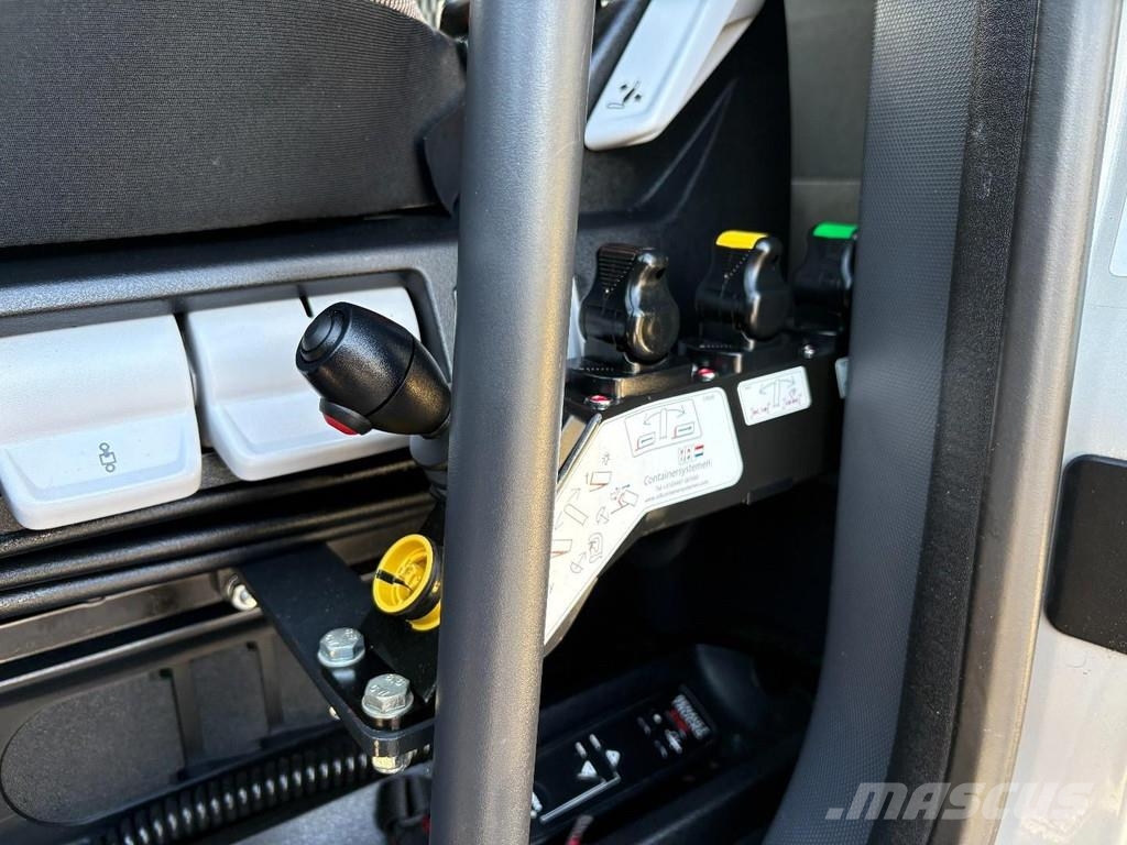 Renault C440 + HMF 2320 K3-- 3X EXT. + REMOTE + HOOK ARM S Grúas todo terreno