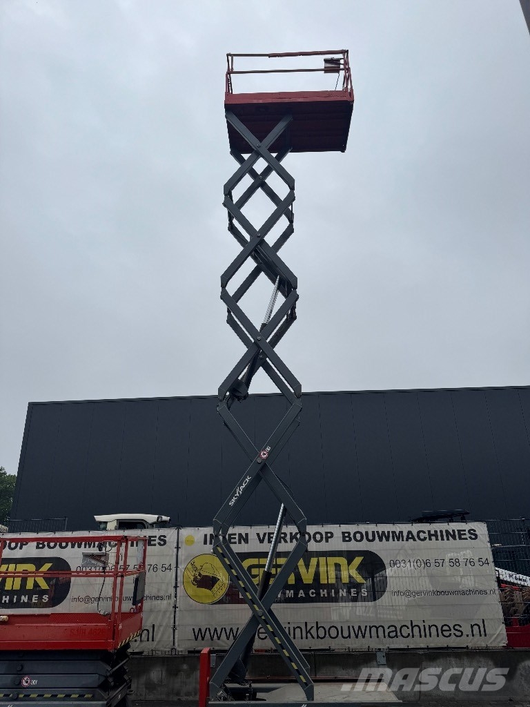 SkyJack SJ 4626 Ножични работни платформи