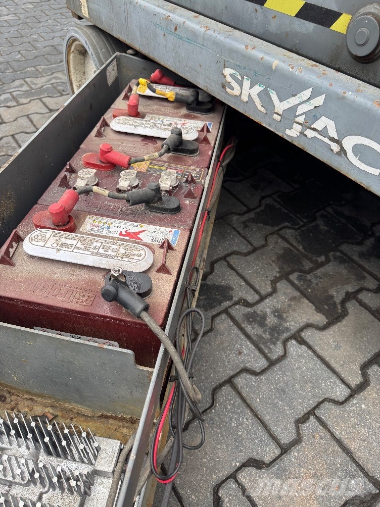 SkyJack SJ 4626 Ножични работни платформи