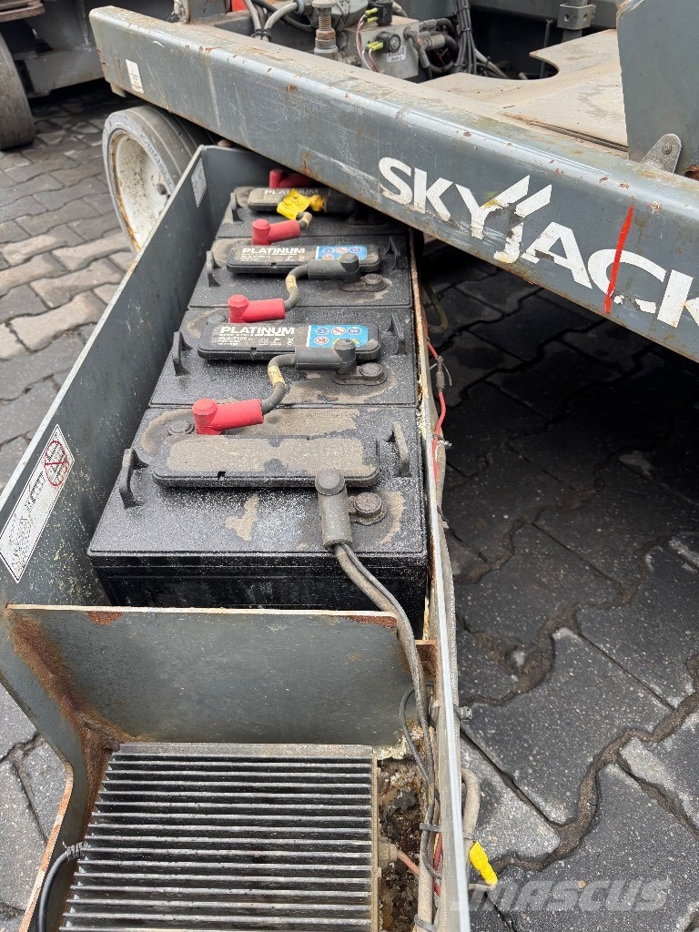SkyJack SJ 4626 Ножични работни платформи