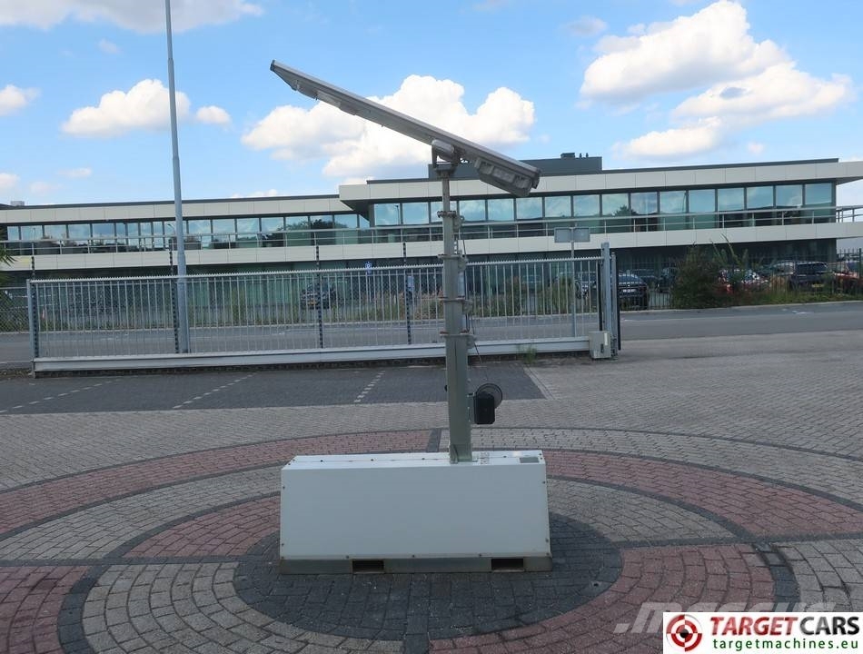 Trime X-Pole Led Solar Tower Light 2x25W 조명타워