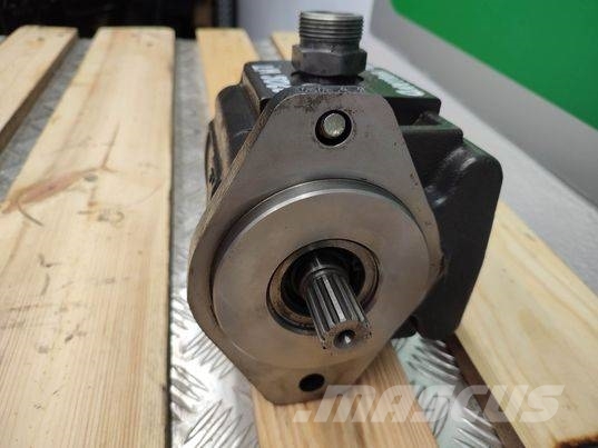 New Holland LM 5060 (13121954) hydraulic pump Hydraulik