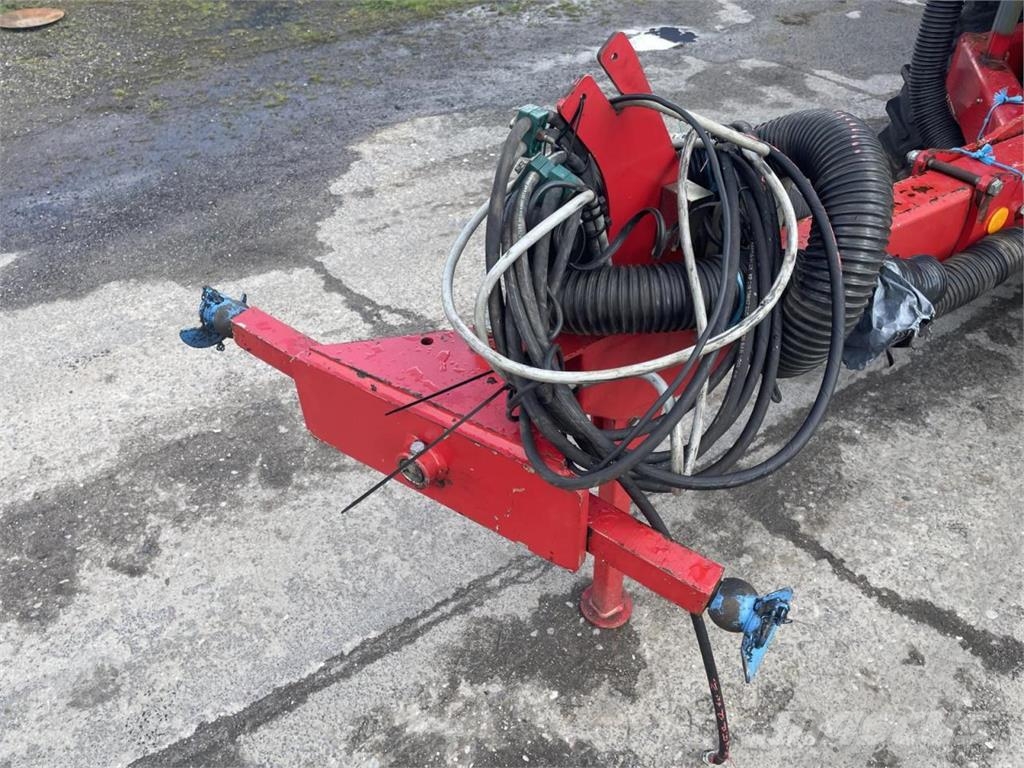 Horsch Pronto 6 DC mit Dünger Neuer Preis ! مثاقيب مدمجة