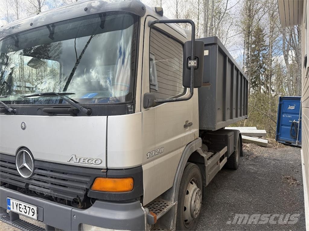 Mercedes-Benz Atego 1328L Camiones desmontables