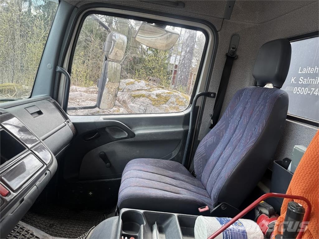 Mercedes-Benz Atego 1328L Camiones desmontables