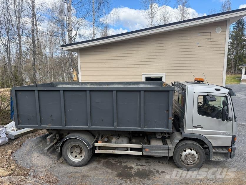 Mercedes-Benz Atego 1328L Camiones desmontables
