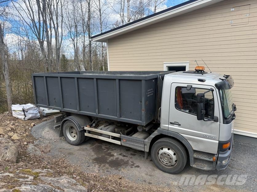Mercedes-Benz Atego 1328L Camiones desmontables