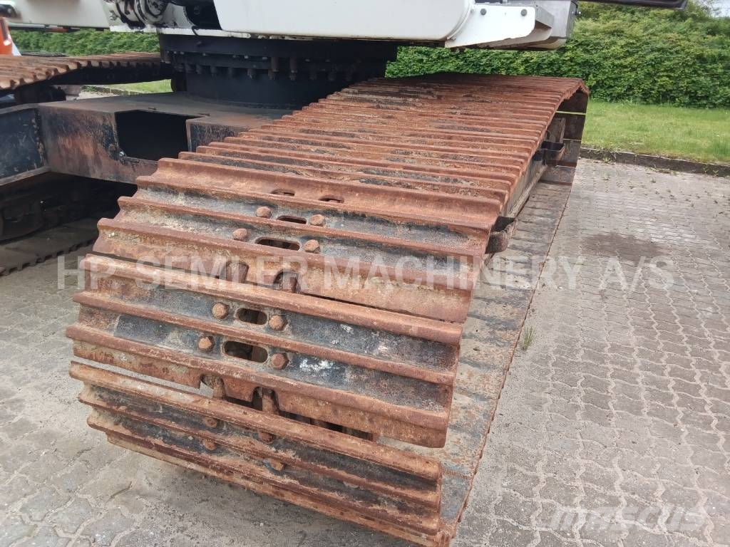 Hitachi ZX300LC-6 Bageri guseničari